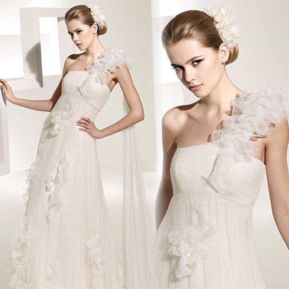 Pronovias Tirso Manuel Mota wedding dress New With Tag size 6 unaltered